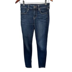 American Eagle Women's Blue Skinny Jeans size 4